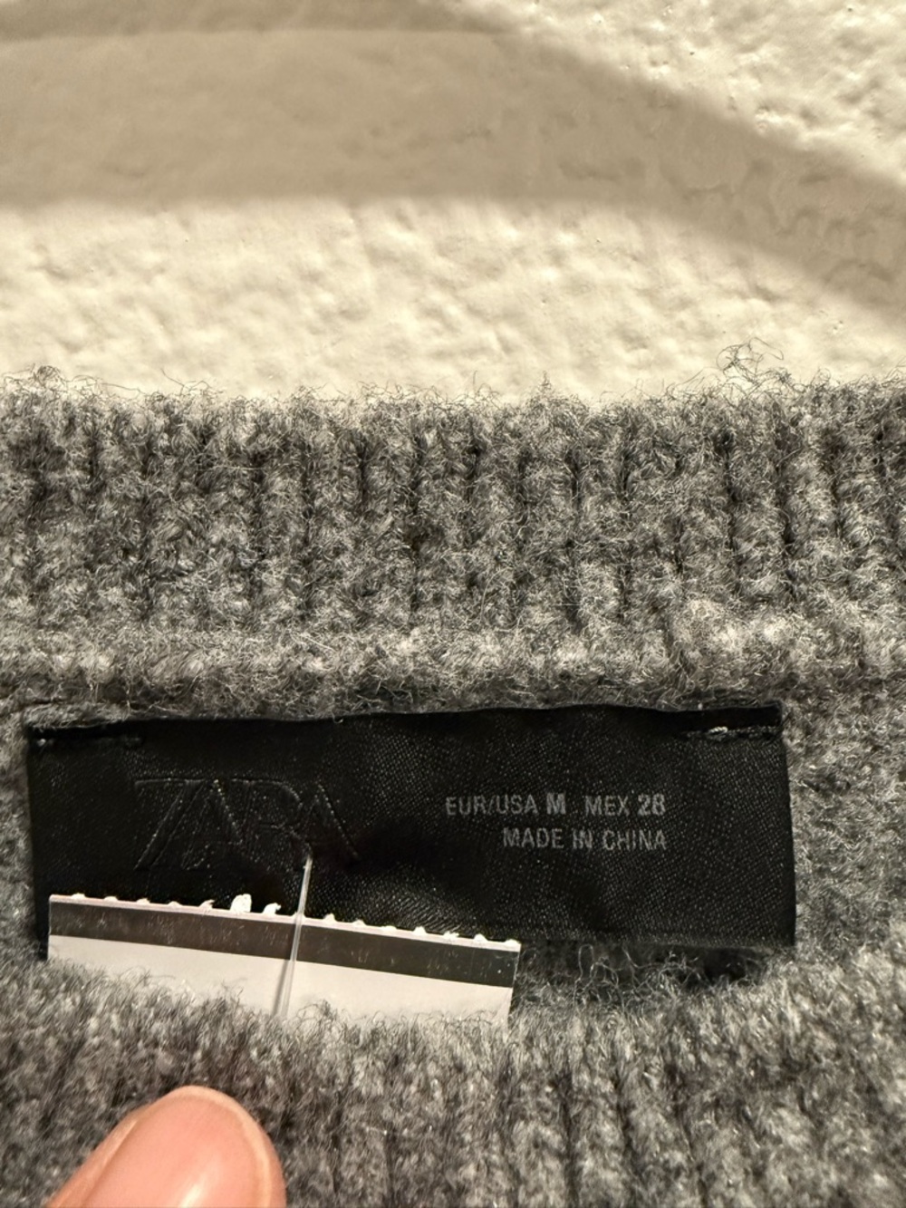 Zara Gray Ribbed Knit Top - Picture 3 of 4